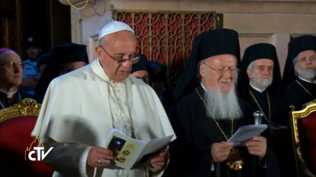 ПОШАСТ ЕКУМЕНИЗМА – Папа и патријарх екумениста на Гробу Господњем